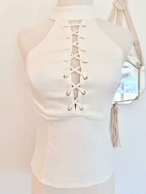 🤍 Bebe Ivory White Lace-Up High Mock Neck Halter Top